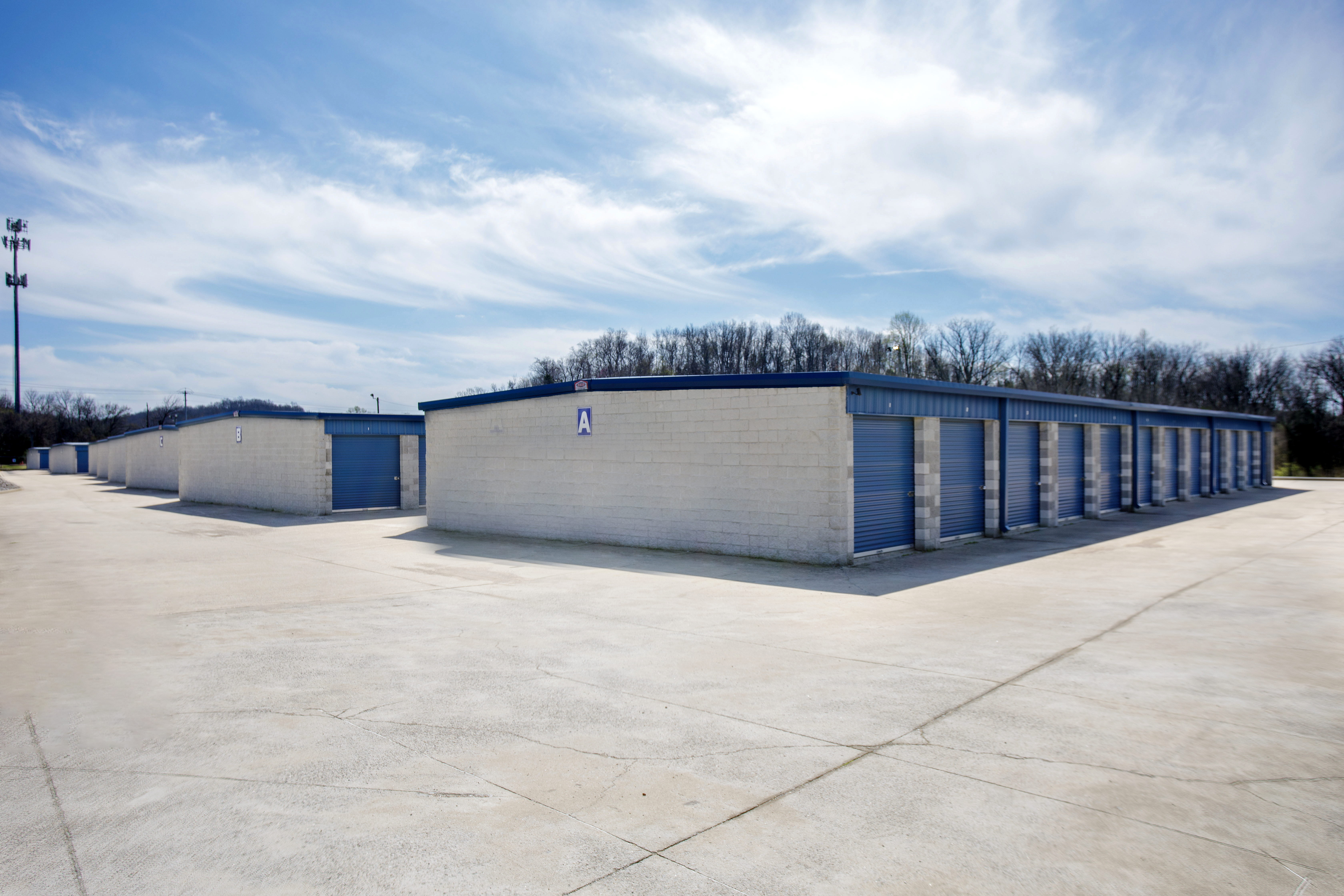 outdoor access self storage units lebanon tn